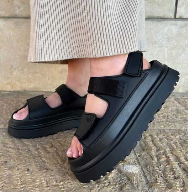 Ugg – Image 3