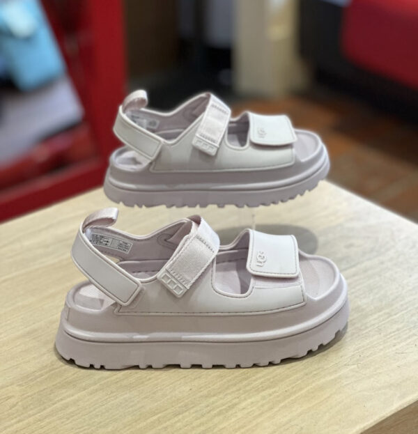 Ugg – Image 2